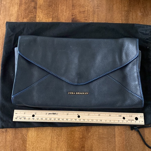 Vera Bradley Leather shoulder bag with chain strap - Picture 3 of 10